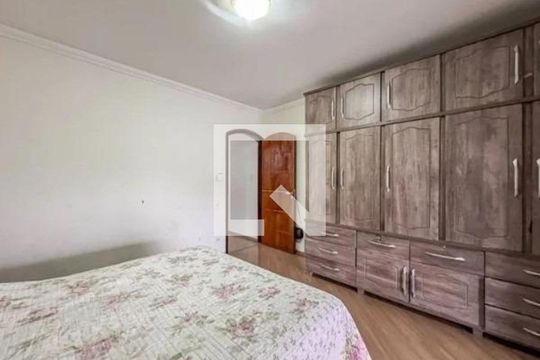 Casa à venda com 5 quartos, 250m² em Jardim Andrea Demarchi, São Bernardo do Campo