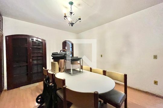 Suite 3 de casa à venda com 4 quartos, 246m² em Mirandópolis, São Paulo