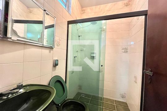 Banheiro da Suíte 1 de casa à venda com 4 quartos, 246m² em Mirandópolis, São Paulo