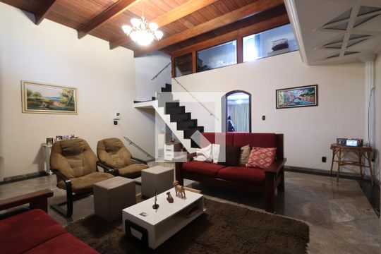 Sala de casa à venda com 3 quartos, 446m² em Parque Luis Mucciolo, São Paulo