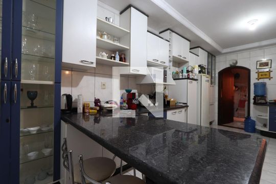 Cozinha de casa à venda com 3 quartos, 446m² em Parque Luis Mucciolo, São Paulo