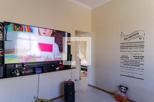 Sala de apartamento à venda com 2 quartos, 60m² em Todos Os Santos, Rio de Janeiro