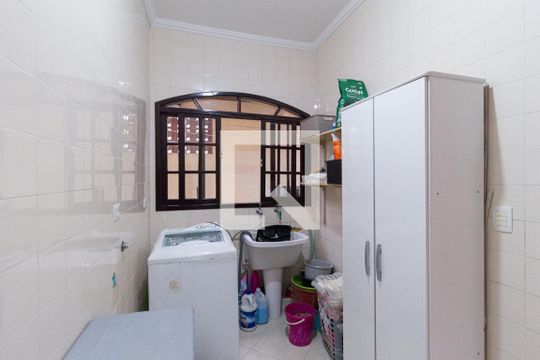 Área de Serviço de casa à venda com 3 quartos, 237m² em Bela Vista, Osasco