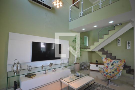 Sala de casa de condomínio à venda com 3 quartos, 400m² em Campo Grande, Rio de Janeiro