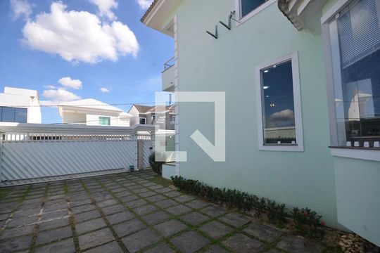 Garagem de casa de condomínio à venda com 3 quartos, 400m² em Campo Grande, Rio de Janeiro