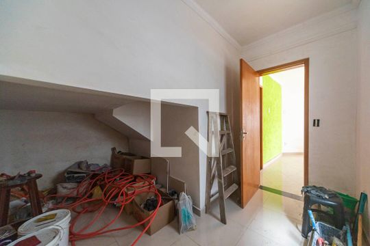 Quarto 1 de casa à venda com 2 quartos, 46m² em Parque Capuava, Santo André