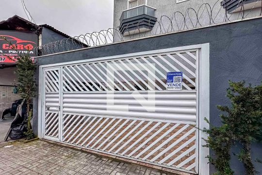 Fachada de casa à venda com 2 quartos, 46m² em Parque Capuava, Santo André
