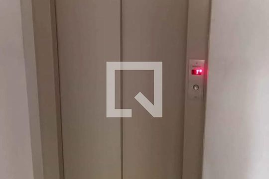 Apartamento para alugar com 2 quartos, 67m² em Jardim Maria Augusta, Taubaté