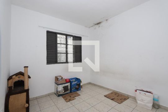 Suíte 2 de casa para alugar com 2 quartos, 60m² em Vila Ema, São Paulo