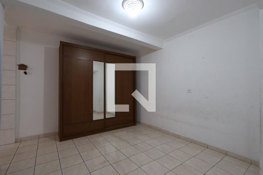 Quarto de casa à venda com 4 quartos, 126m² em Vila Ema, São Paulo