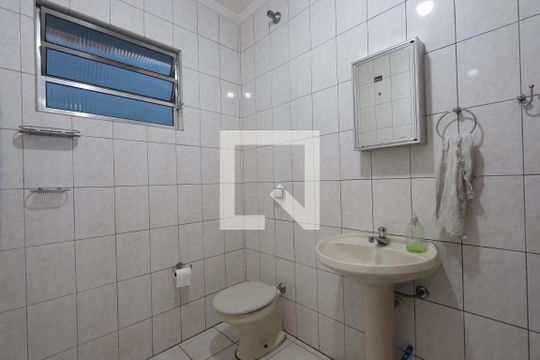 Banheiro de casa à venda com 4 quartos, 126m² em Vila Ema, São Paulo