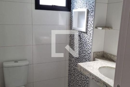 Banheiro de apartamento à venda com 2 quartos, 40m² em Vila Bertioga, São Paulo