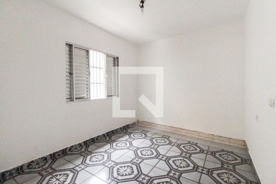 Quarto de casa à venda com 1 quarto, 250m² em Vila Carmosina, São Paulo