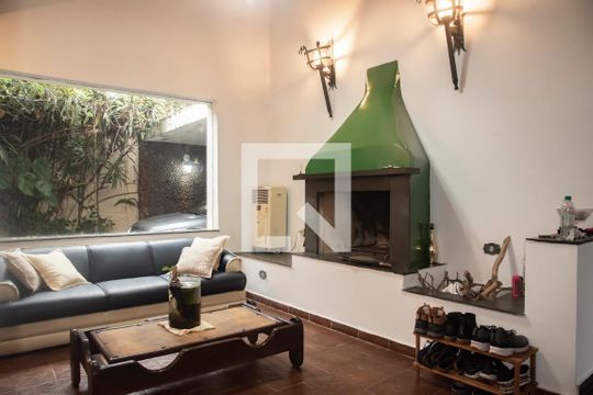 Sala de casa à venda com 5 quartos, 320m² em Mirandópolis, São Paulo