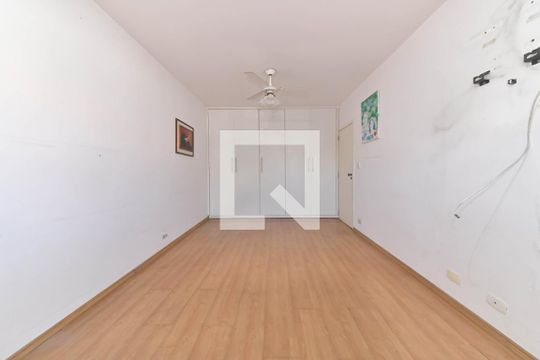 Suíte de casa à venda com 3 quartos, 180m² em Itaim Bibi, São Paulo