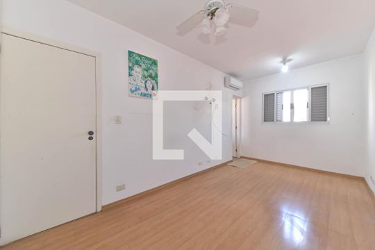 Suíte de casa à venda com 3 quartos, 180m² em Itaim Bibi, São Paulo