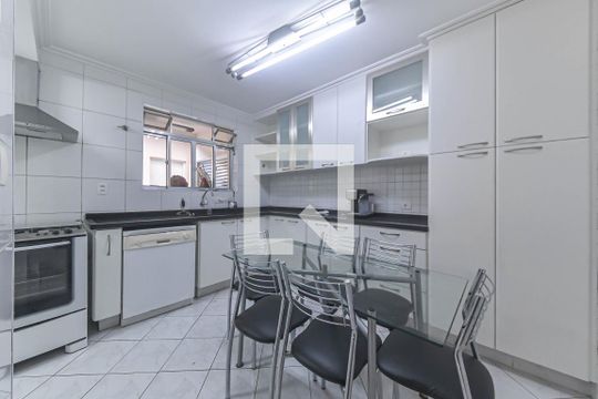 Cozinha de casa à venda com 3 quartos, 180m² em Itaim Bibi, São Paulo