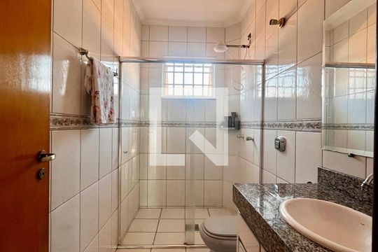 Banheiro da Suíte de casa para alugar com 3 quartos, 196m² em Jardim Santa Genebra Ii (barao Geraldo), Campinas