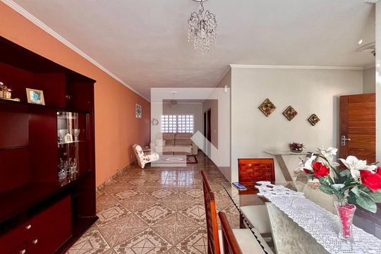 Sala de casa para alugar com 3 quartos, 196m² em Jardim Santa Genebra Ii (barao Geraldo), Campinas