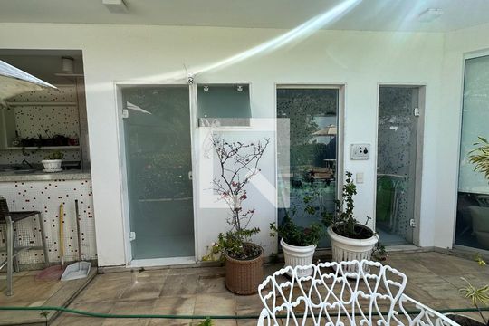 Área Externa de casa à venda com 4 quartos, 508m² em Barra da Tijuca, Rio de Janeiro