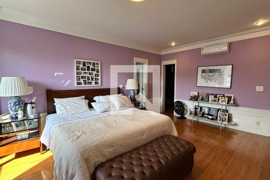 Suíte 1 de casa à venda com 4 quartos, 508m² em Barra da Tijuca, Rio de Janeiro