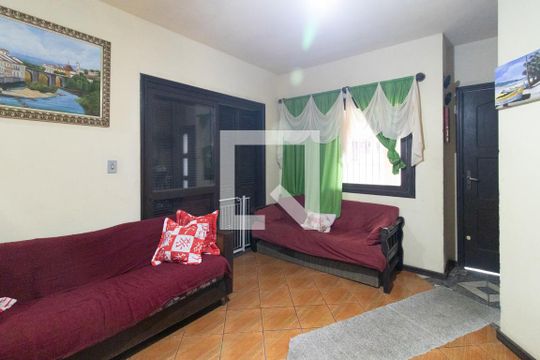 Casa para alugar com 4 quartos, 350m² em Espírito Santo, Porto Alegre