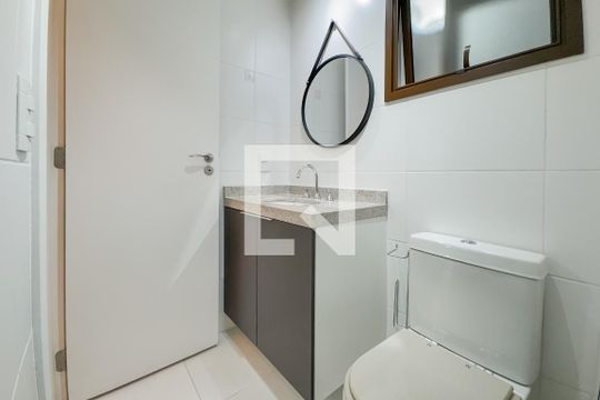 Banheiro Corredor de apartamento para alugar com 3 quartos, 81m² em Vila Monumento, São Paulo