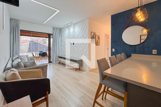 Apartamento para alugar com 3 quartos, 81m² em Vila Monumento, São Paulo