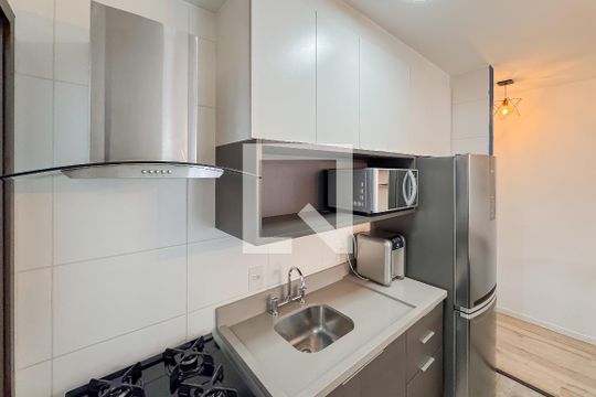 Cozinha - Armários de apartamento para alugar com 3 quartos, 81m² em Vila Monumento, São Paulo