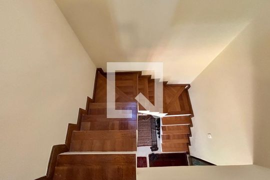 Escada de casa à venda com 4 quartos, 246m² em Lagoa, Rio de Janeiro