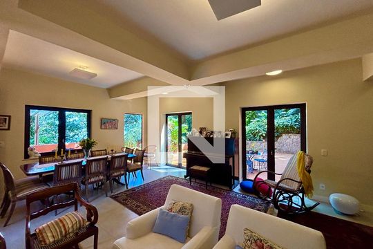 Sala 1 de casa à venda com 4 quartos, 246m² em Lagoa, Rio de Janeiro