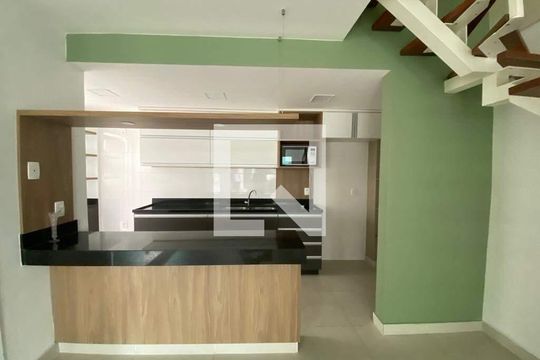 Casa à venda com 3 quartos, 156m² em Taquara, Rio de Janeiro