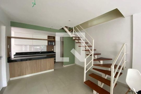 Casa à venda com 3 quartos, 156m² em Taquara, Rio de Janeiro