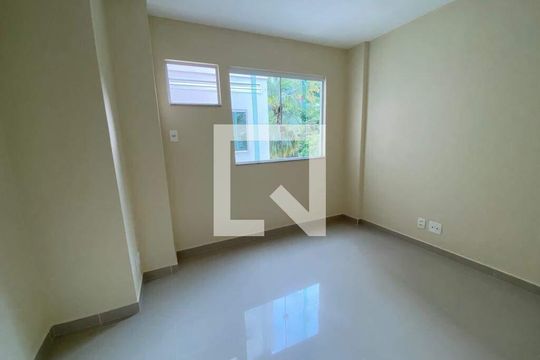 Casa à venda com 3 quartos, 156m² em Taquara, Rio de Janeiro