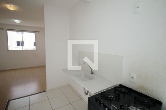 Cozinha de apartamento para alugar com 2 quartos, 54m² em Brás de Pina, Rio de Janeiro