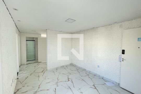 Sala de apartamento para alugar com 2 quartos, 53m² em Jardim Monte Cristo, Suzano