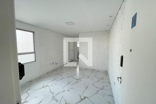 Apartamento para alugar com 2 quartos, 53m² em Jardim Monte Cristo, Suzano