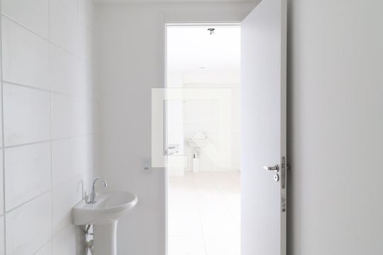 Banheiro de apartamento à venda com 2 quartos, 37m² em Vila Guilherme, São Paulo