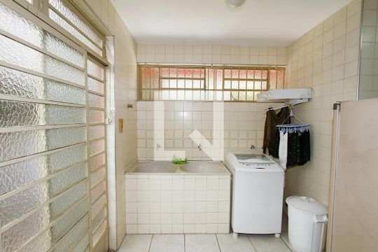 Área de Serviço de casa à venda com 4 quartos, 340m² em Barroca, Belo Horizonte