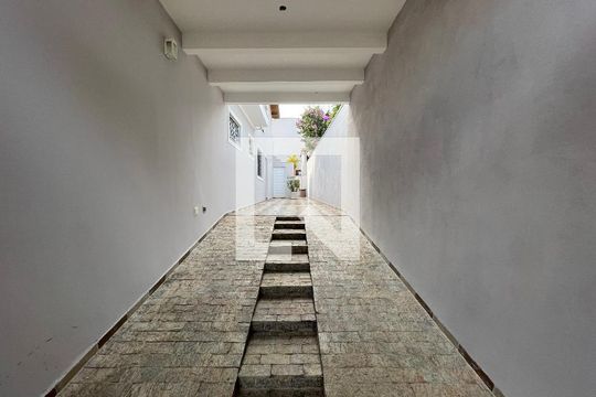 Garagem de casa à venda com 3 quartos, 449m² em Butantã, São Paulo