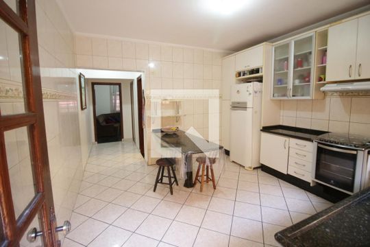 Cozinha de casa à venda com 3 quartos, 172m² em Pestana, Osasco