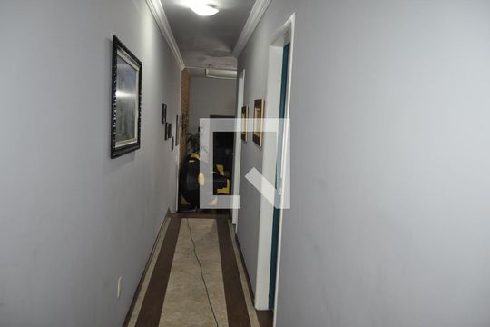 Corredor de casa à venda com 4 quartos, 206m² em Riachuelo, Rio de Janeiro