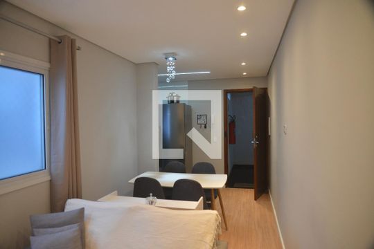 Sala de apartamento à venda com 2 quartos, 58m² em Utinga, Santo André
