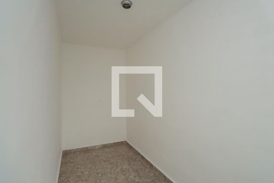 Quarto 2 de casa para alugar com 2 quartos, 105m² em Vila Sabrina, São Paulo