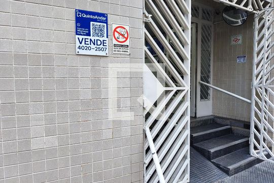 Plaquinha de apartamento à venda com 1 quarto, 29m² em Sé, São Paulo