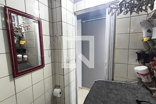Banheiro de apartamento à venda com 1 quarto, 29m² em Sé, São Paulo