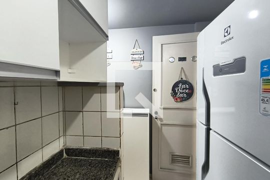 Cozinha de apartamento à venda com 1 quarto, 29m² em Sé, São Paulo