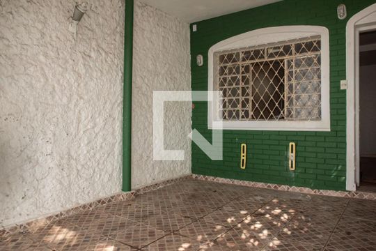 Garagem de casa para alugar com 3 quartos, 140m² em Planalto Paulista, São Paulo