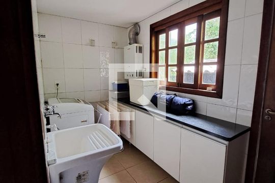 Área de Serviço de casa de condomínio à venda com 4 quartos, 175m² em Canto das Águas, Rio Acima