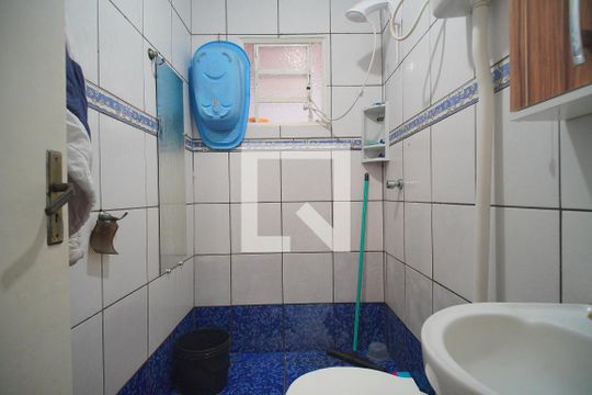Banheiro Social de casa à venda com 2 quartos, 144m² em Canudos, Novo Hamburgo